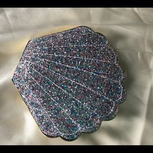 Charming Charlie Mermaid Clam Shell Mirror💕